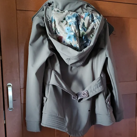 Women's Gray Jacket - Picture 8 of 8